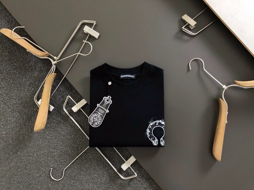  Chrome Hearts 克罗心25春夏顶级梵文刺绣经典短袖圆领T恤，精致工艺面料，顶级元素融合打造
