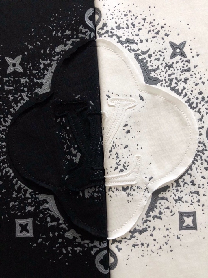  Louis Vuitton 路易威登 LV 驴牌25春夏顶级贴布绣经典短袖圆领T恤，精致工艺面料，顶级