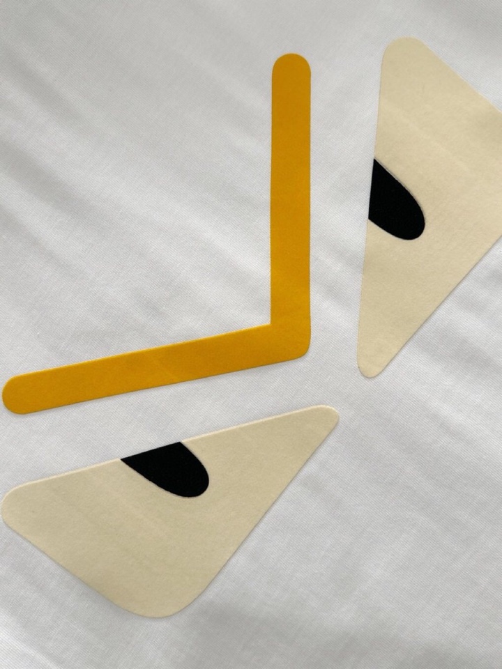  FENDI 芬迪2025SS春夏最新款圆领时尚短袖圆领T恤，官网同步，纯棉面料！贴肤舒适，耐看又好穿，