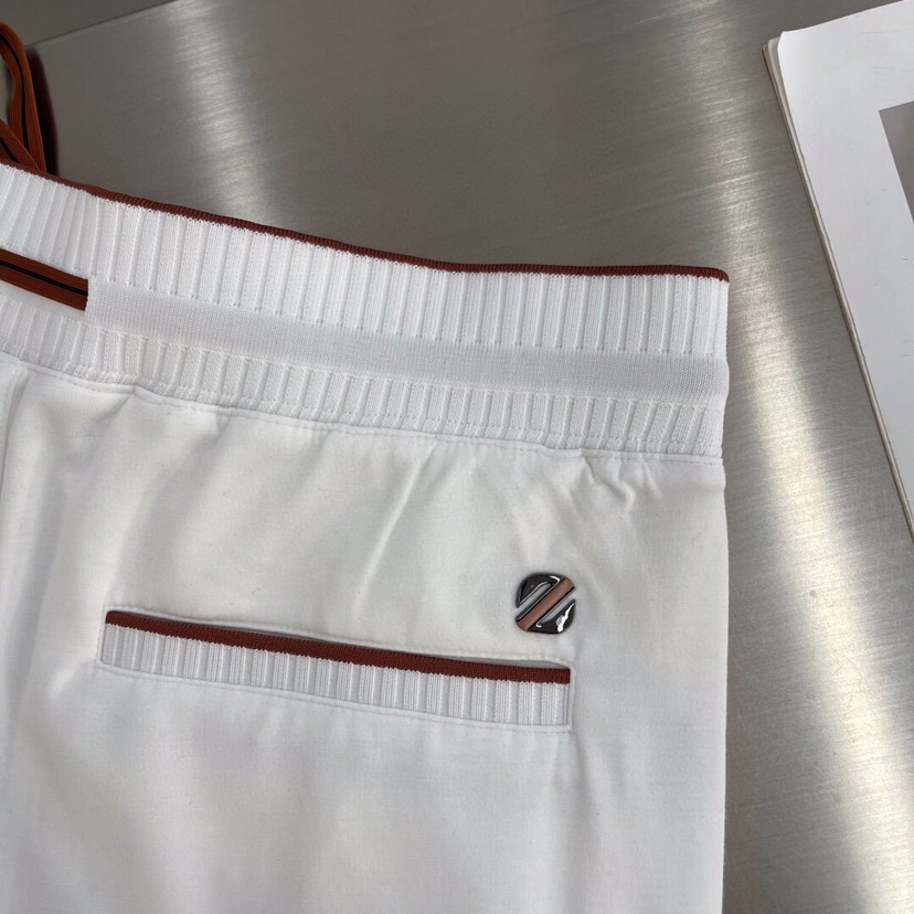  Ermenegildo Zegna 杰尼亚空气层质感长裤休闲裤\n质感老钱男士束腰直筒休闲裤，裤腰罗纹