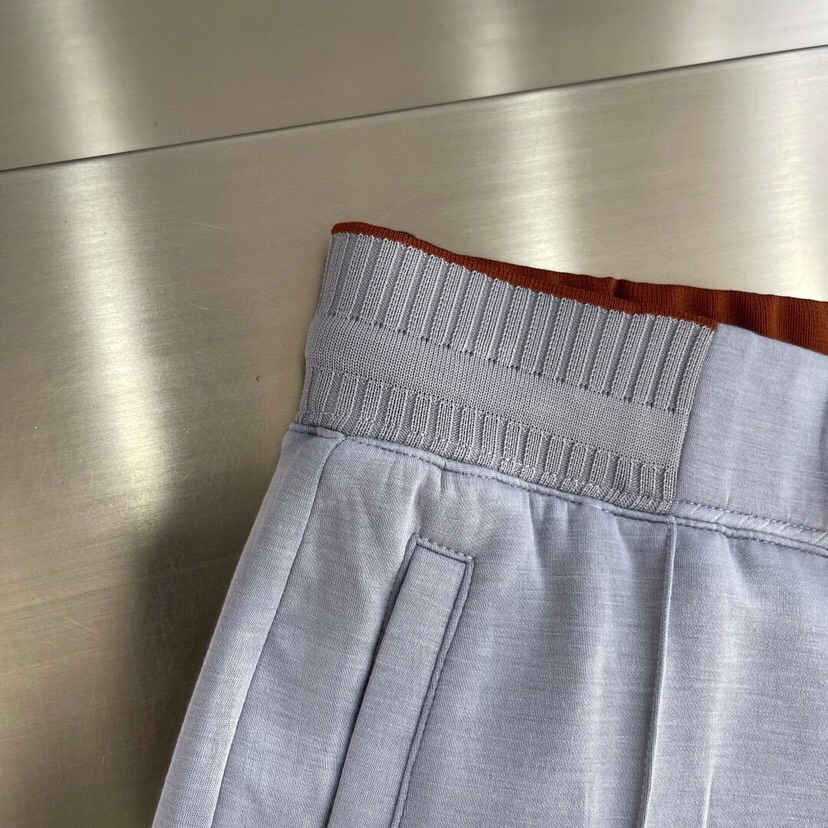  Ermenegildo Zegna 杰尼亚空气层质感长裤休闲裤\n质感老钱男士束腰直筒休闲裤，裤腰罗纹