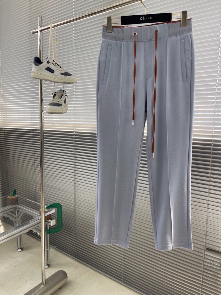  Ermenegildo Zegna 杰尼亚空气层质感长裤休闲裤\n质感老钱男士束腰直筒休闲裤，裤腰罗纹