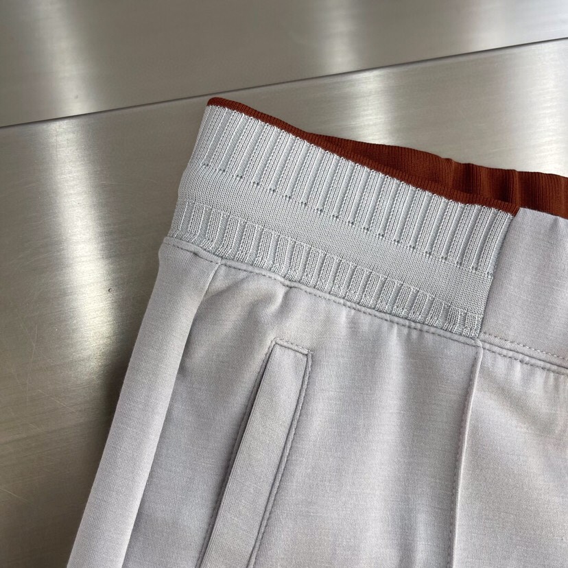  Ermenegildo Zegna 杰尼亚空气层质感长裤休闲裤\n质感老钱男士束腰直筒休闲裤，裤腰罗纹