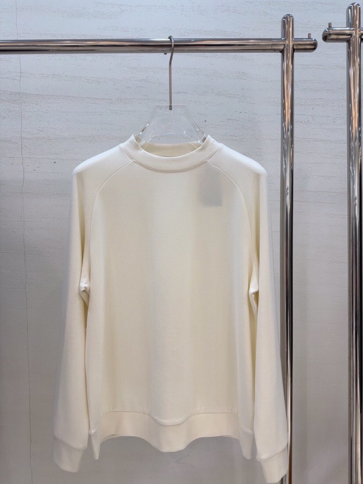  Ermenegildo Zegna 杰尼亚秋冬系列，插肩袖设计卫衣款圆领长袖T恤，320克重双面绒醋酸