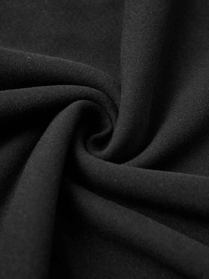  Ermenegildo Zegna 杰尼亚秋冬系列，插肩袖设计卫衣款圆领长袖T恤，320克重双面绒醋酸