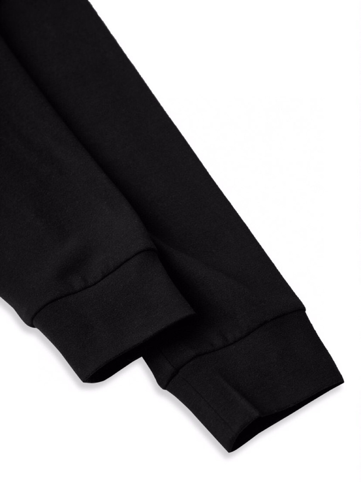  Ermenegildo Zegna 杰尼亚秋冬系列，插肩袖设计卫衣款圆领长袖T恤，320克重双面绒醋酸