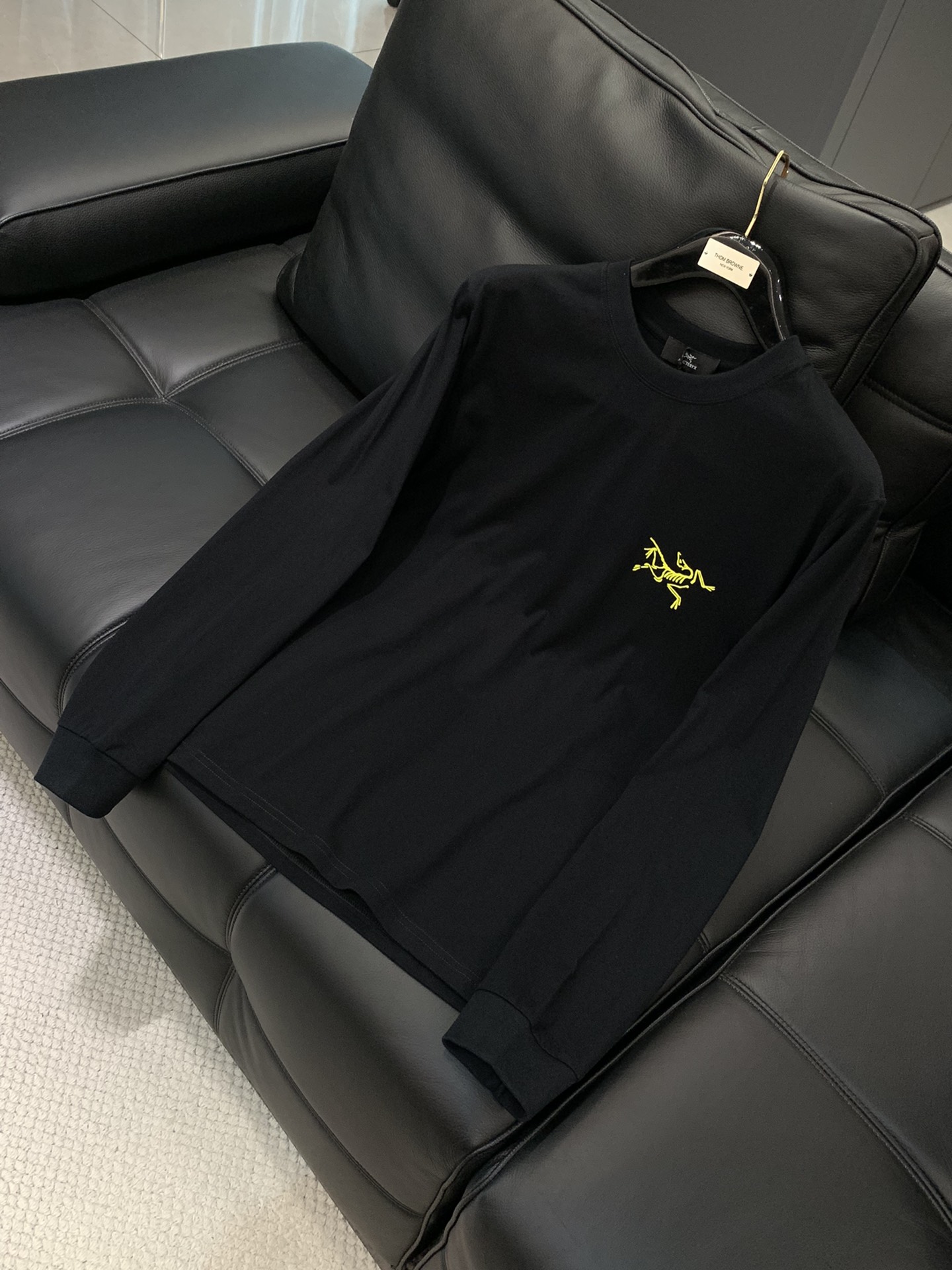 ，ARCTERYX 始祖鸟，2025早秋AW新品，时尚休闲圆领长袖T恤，专柜同步有售，原单狠货，进口原版