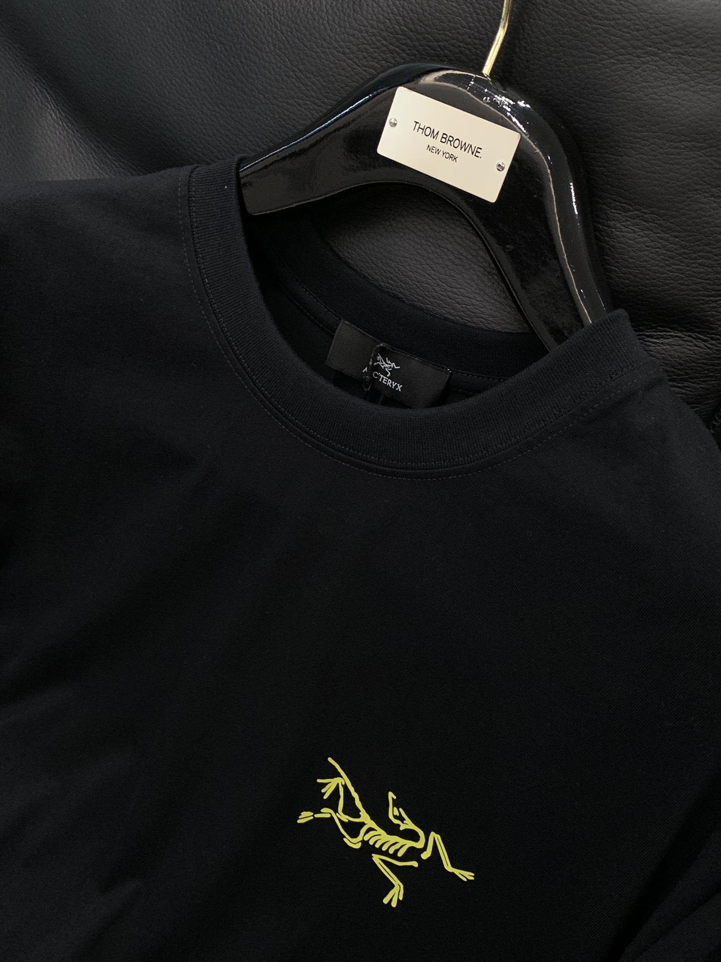 ，ARCTERYX 始祖鸟，2025早秋AW新品，时尚休闲圆领长袖T恤，专柜同步有售，原单狠货，进口原版