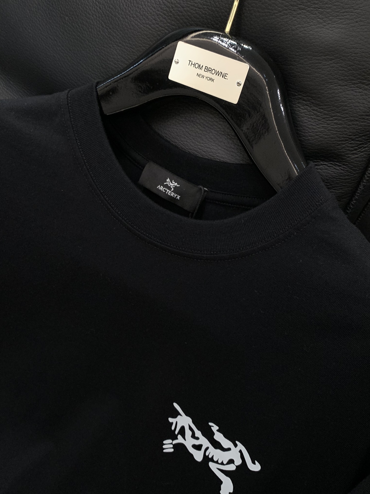 ，ARCTERYX 始祖鸟，2025早秋AW新品，时尚休闲圆领长袖T恤，专柜同步有售，原单狠货，进口原版