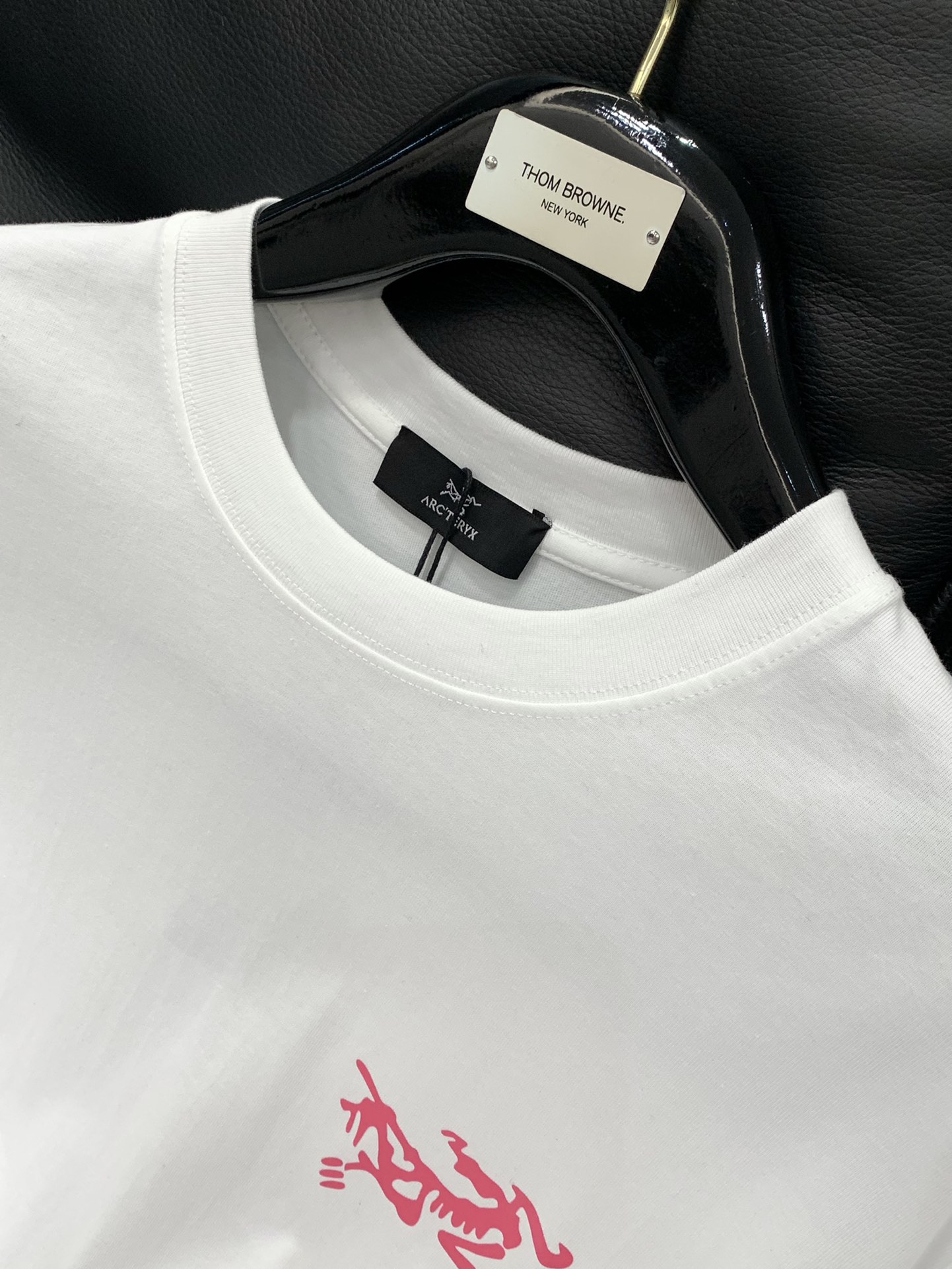 ，ARCTERYX 始祖鸟，2025早秋AW新品，时尚休闲圆领长袖T恤，专柜同步有售，原单狠货，进口原版