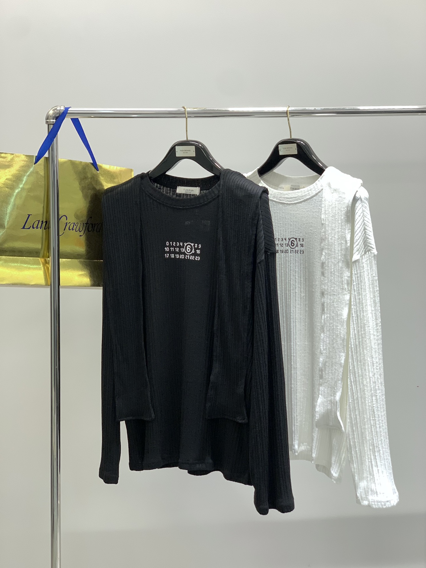 ，Maison Margiela马吉拉，2025早秋最新品，专柜同步有售，原单狠货，时尚休闲圆领长袖T恤