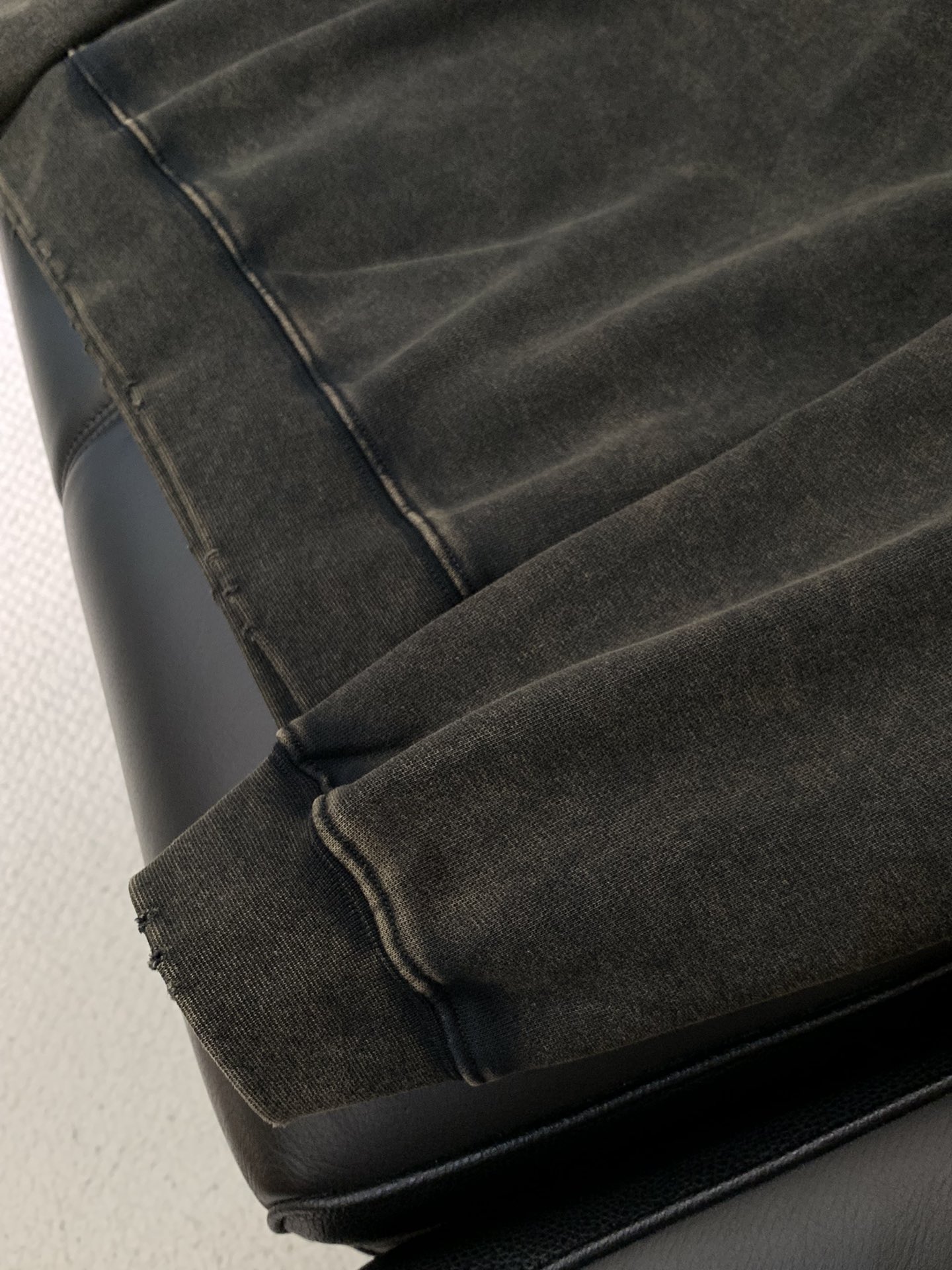 ，ARCTERYX 始祖鸟，2025早秋AW新品，时尚休闲圆领长袖卫衣，专柜同步有售，原单狠货，进口原版