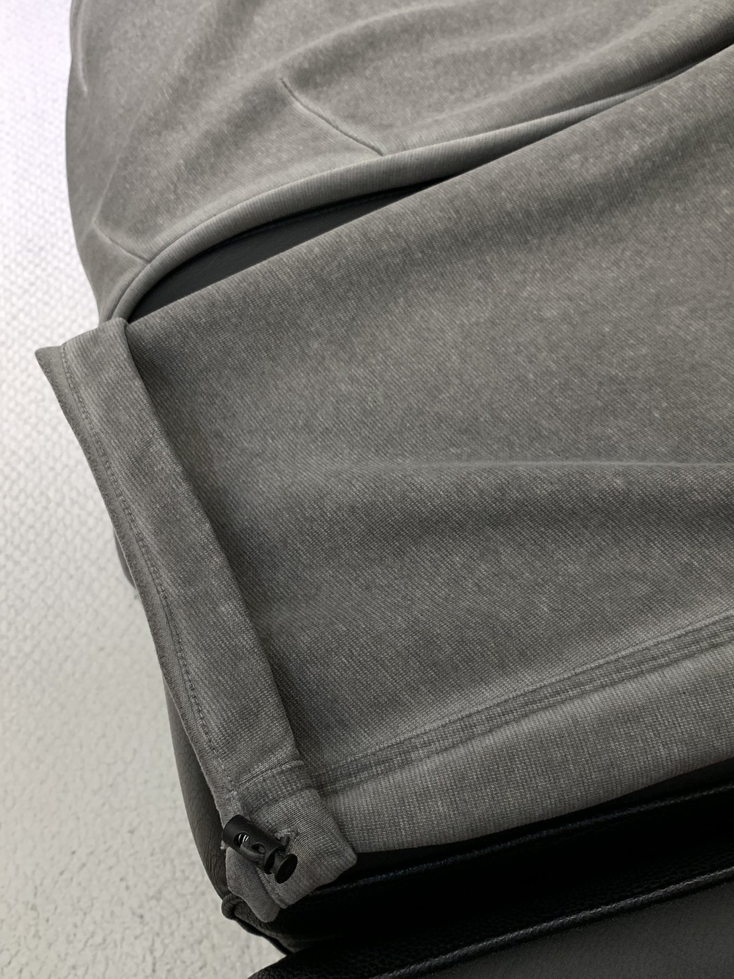 ，Balenciaga 巴黎世家，2025秋季最新品，专柜同步有售，原单狠货，时尚休闲裤，进口原版水洗弹