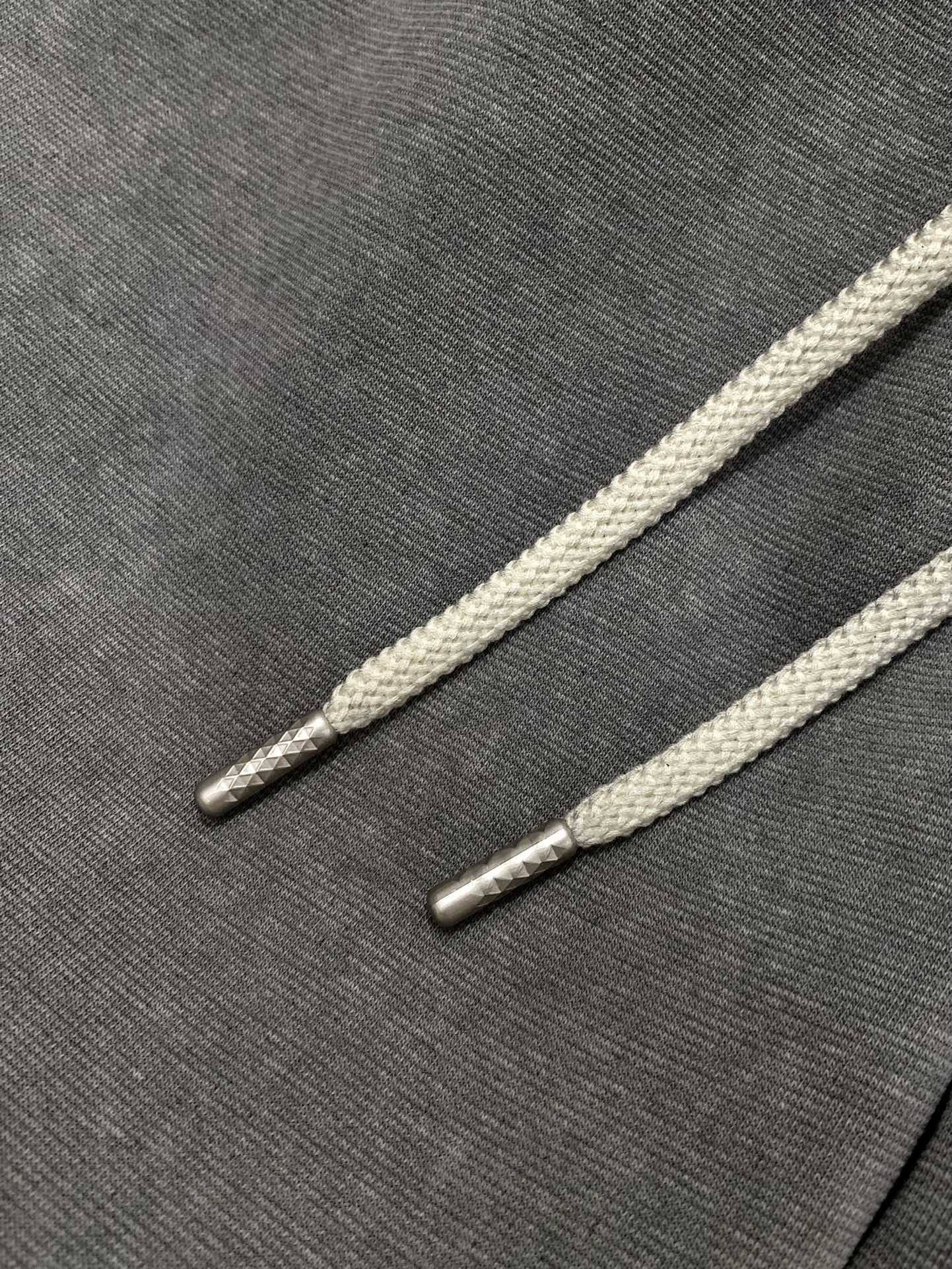 ，Balenciaga 巴黎世家，2025秋季最新品，专柜同步有售，原单狠货，时尚休闲裤，进口原版水洗弹