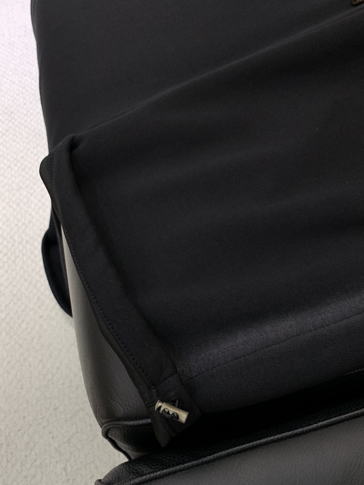 ，ARCTERYX 始祖鸟，2025秋季新品，时尚休闲裤，专柜同步有售，原单狠货，采用进口原版面料，顶级