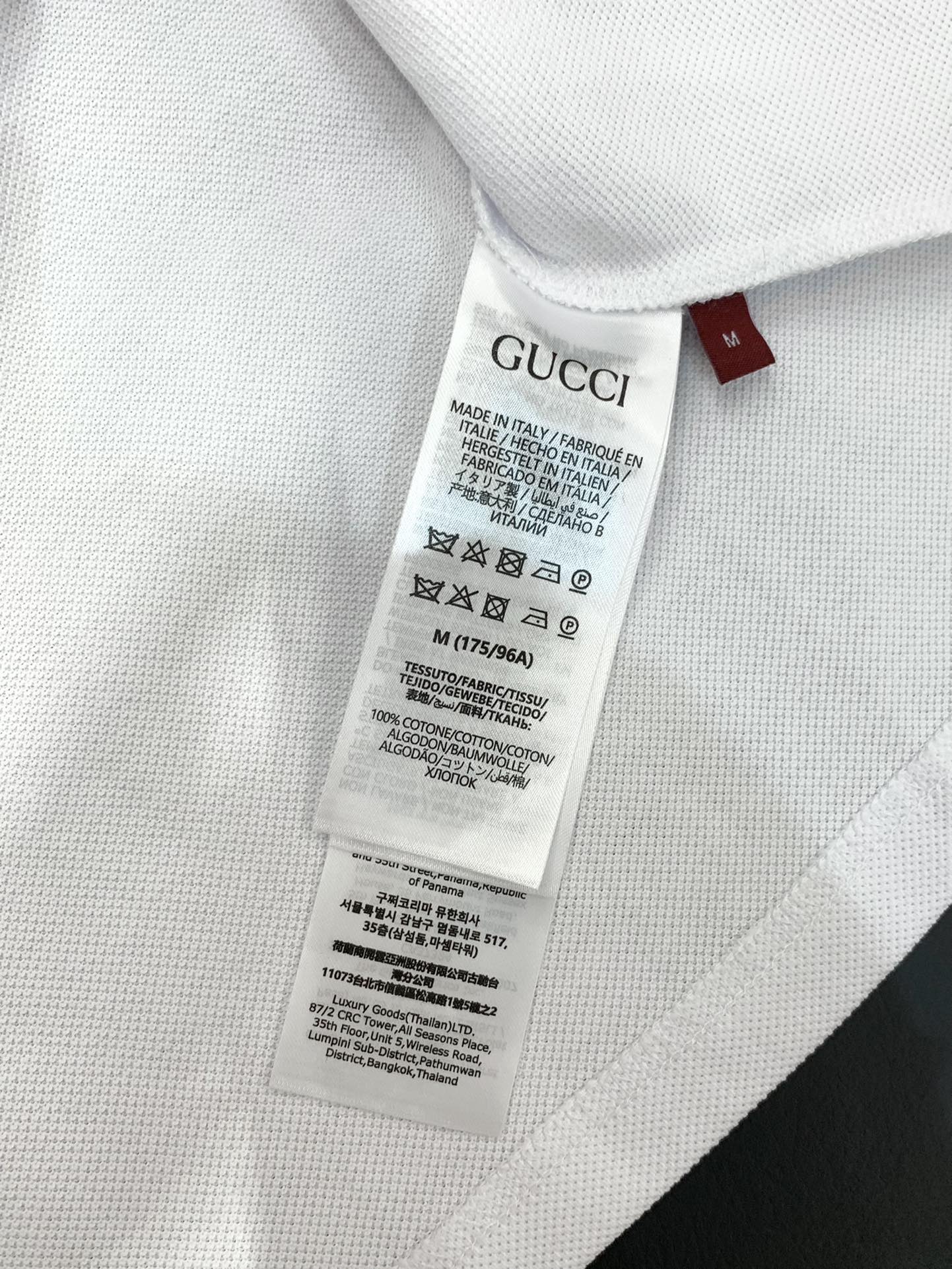 ，Gucci 古驰，2025夏季最新款，专柜同步有售，原单狠货，时尚休闲翻领短袖T恤，上身很有特点！吸睛
