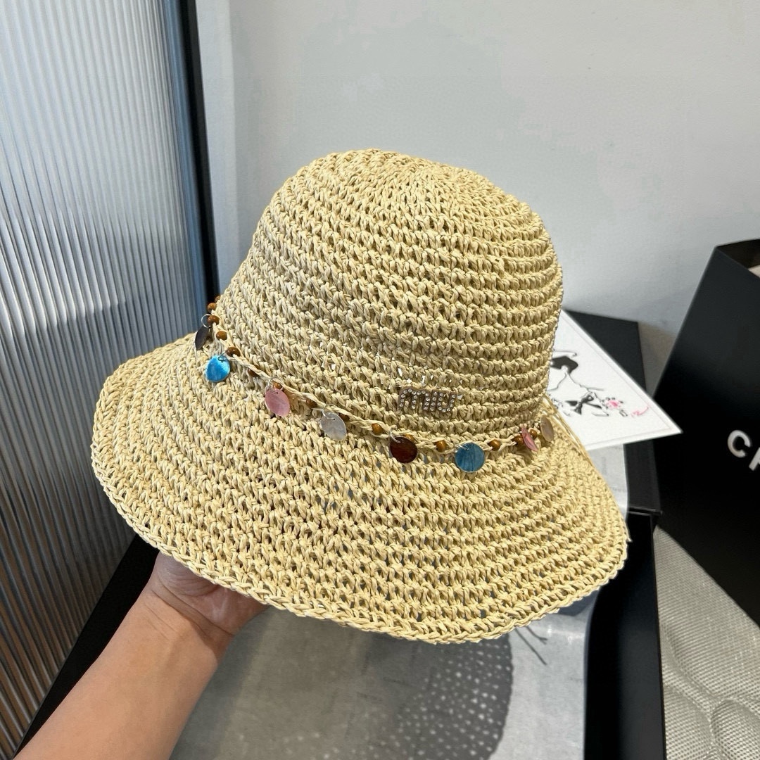 🆕

miumiu缪缪草编帽，沙滩遮阳帽，头围57cm