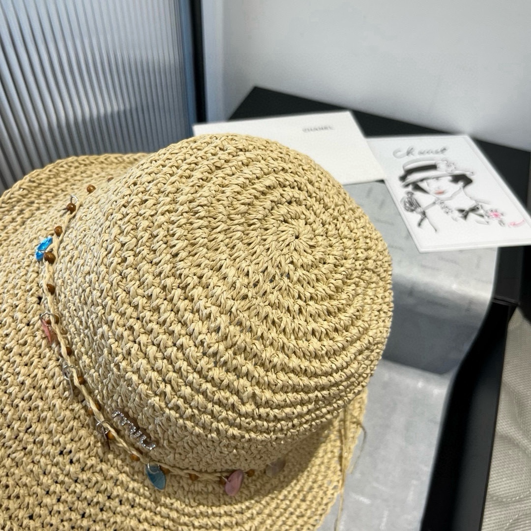 🆕

miumiu缪缪草编帽，沙滩遮阳帽，头围57cm