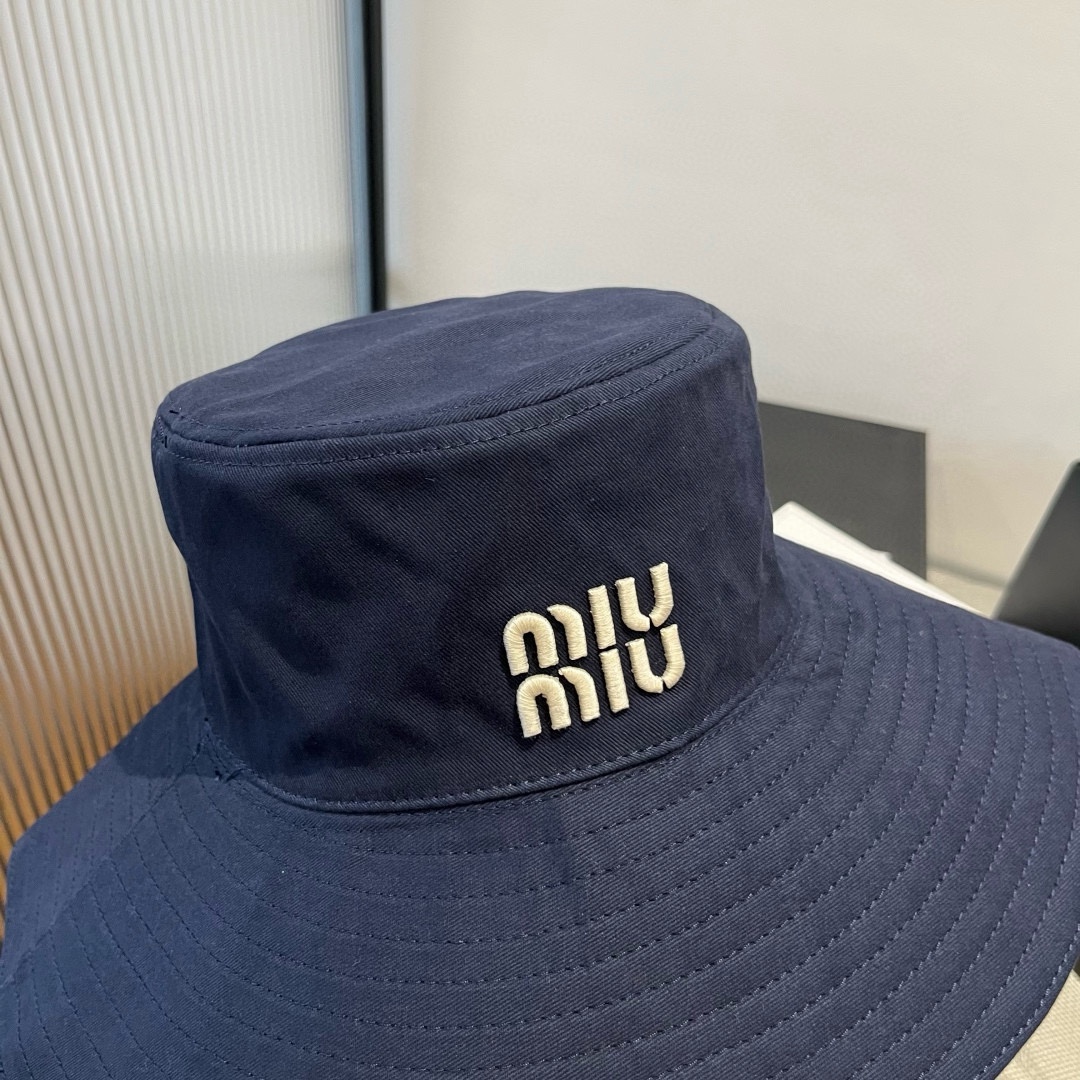 🆕

miumiu缪缪专柜款渔夫帽，高端定制，头围57cm