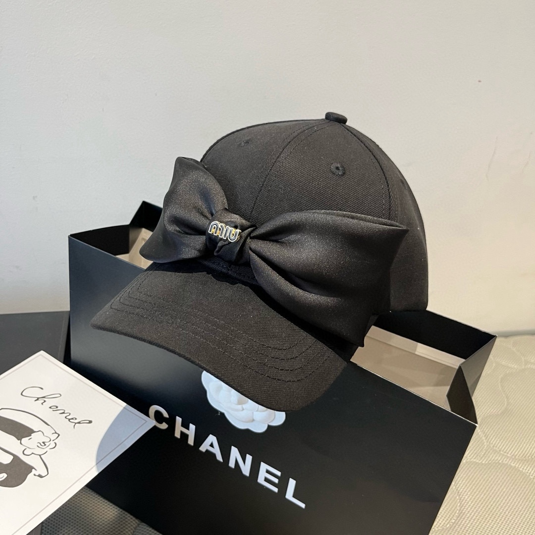 🆕

miumiu缪缪蝴蝶结鸭舌帽，高端定制，头围57cm