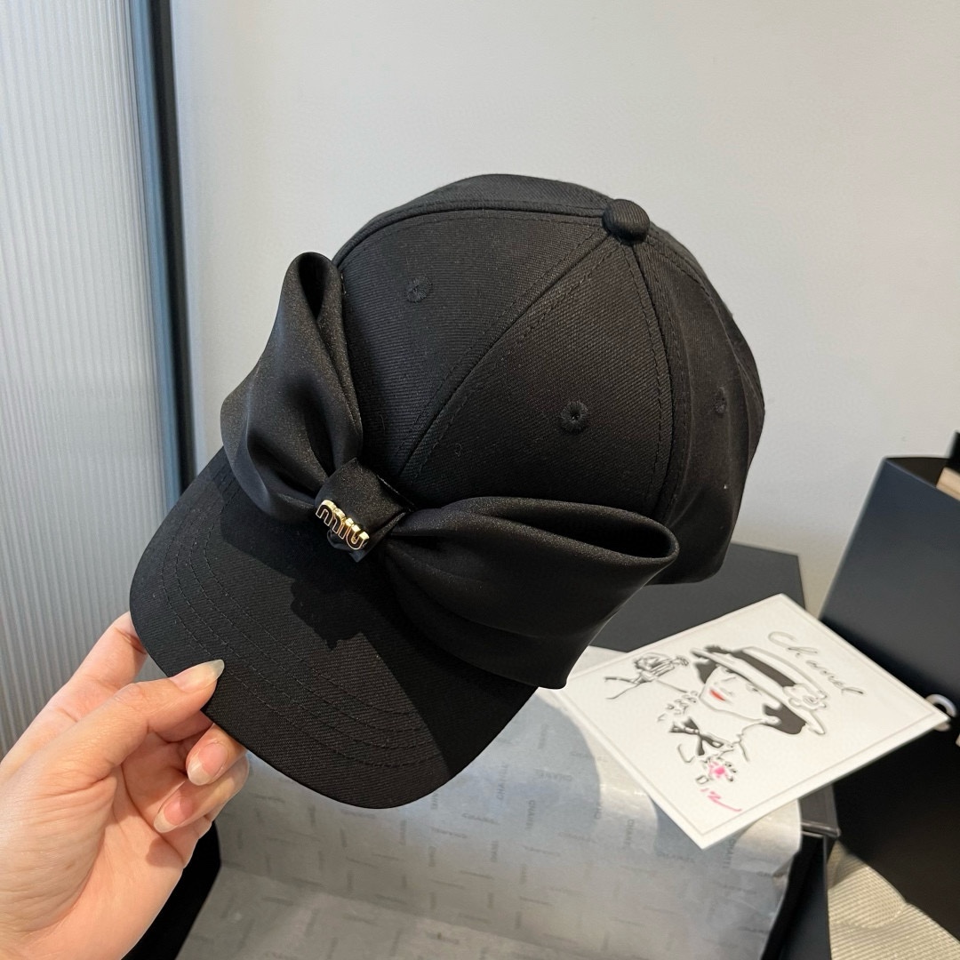 🆕

miumiu缪缪蝴蝶结鸭舌帽，高端定制，头围57cm