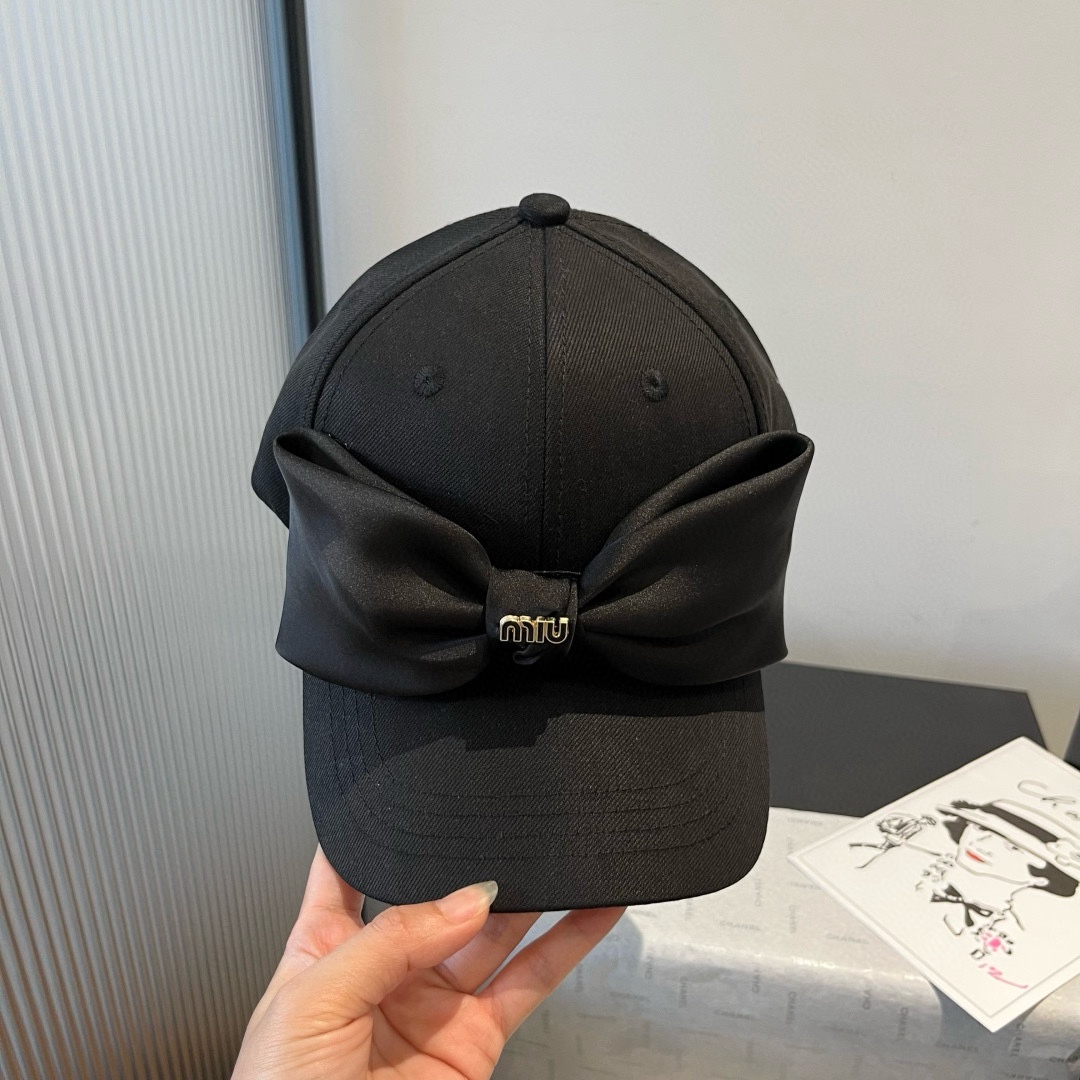 🆕

miumiu缪缪蝴蝶结鸭舌帽，高端定制，头围57cm