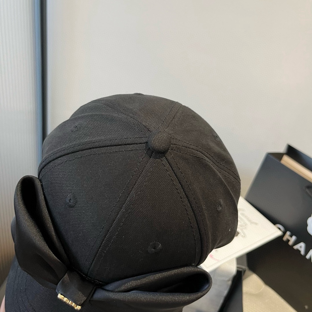 🆕

miumiu缪缪蝴蝶结鸭舌帽，高端定制，头围57cm