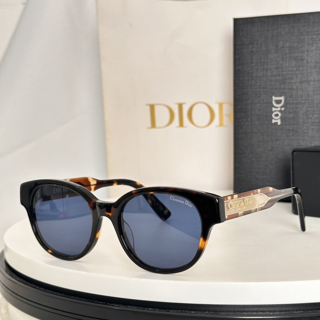  ‼️Dior
MODEL：Christian Dior Label R1F
SIZE：  53口19-