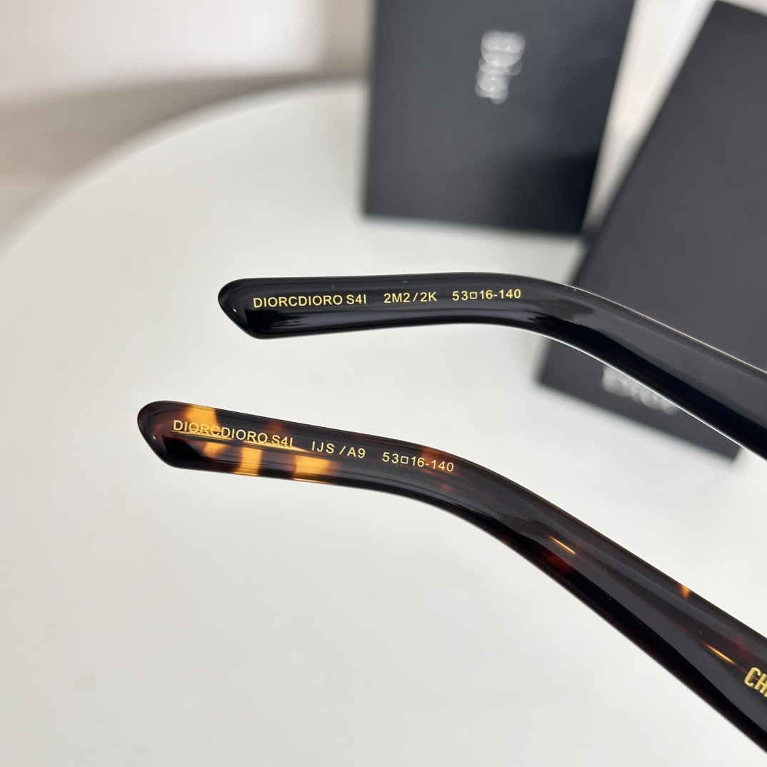  ‼️DIOR
MOD：DIORCDIORO S4I
Size：53口16-140