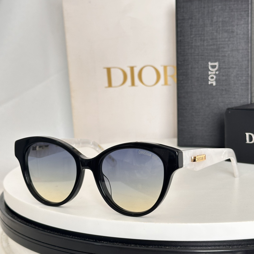  ‼️DIOR
MOD：DIORCDIORO B2I
Size：51口18-140