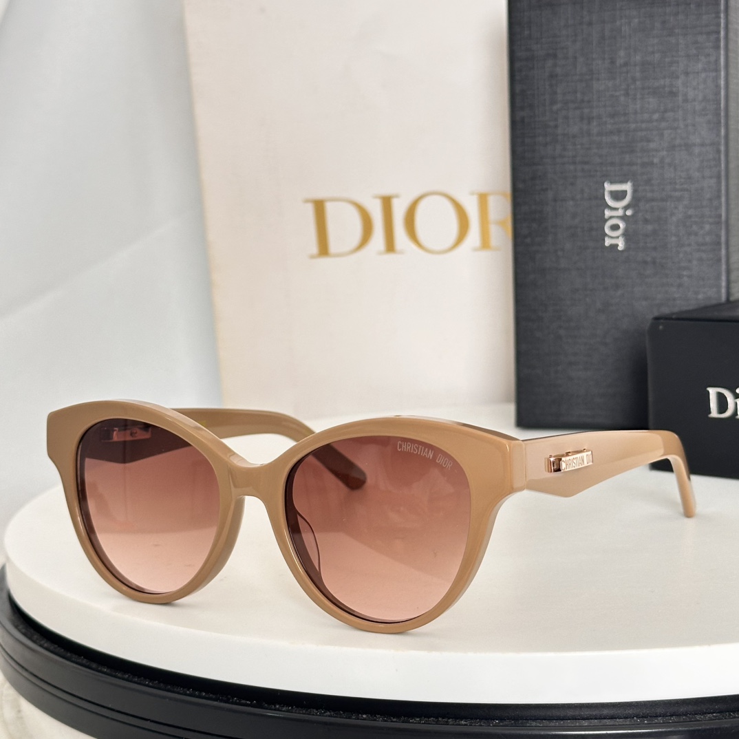  ‼️DIOR
MOD：DIORCDIORO B2I
Size：51口18-140