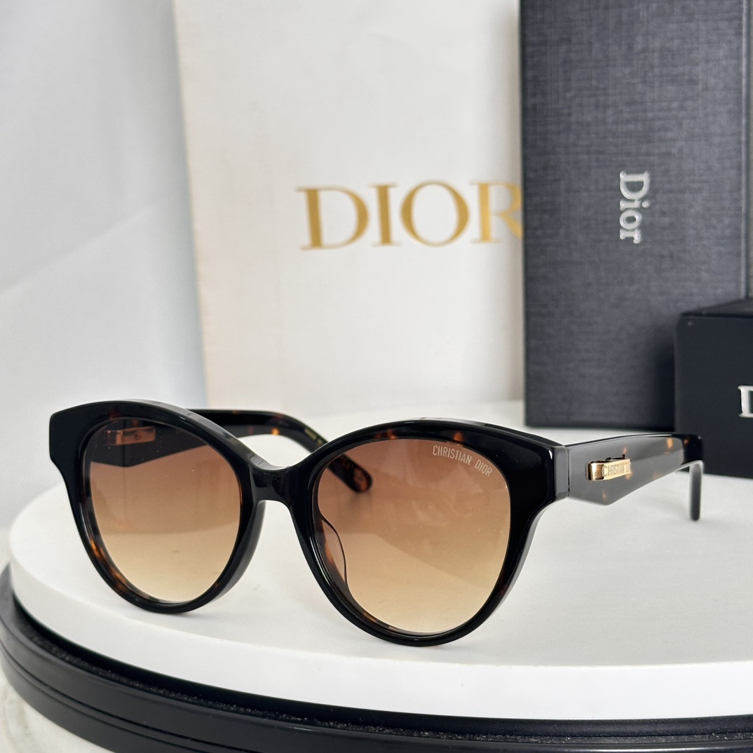  ‼️DIOR
MOD：DIORCDIORO B2I
Size：51口18-140