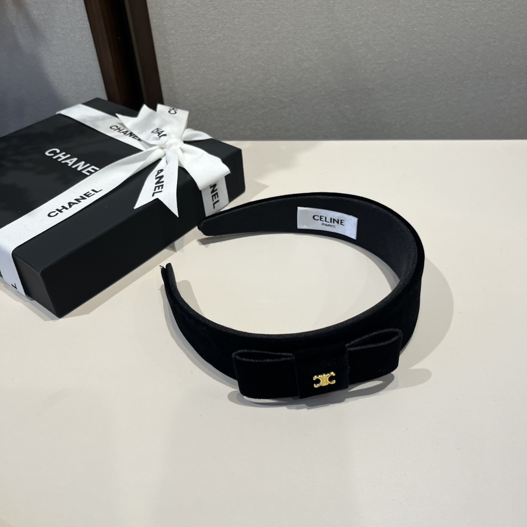 🆕


Celine赛琳发箍 官方款