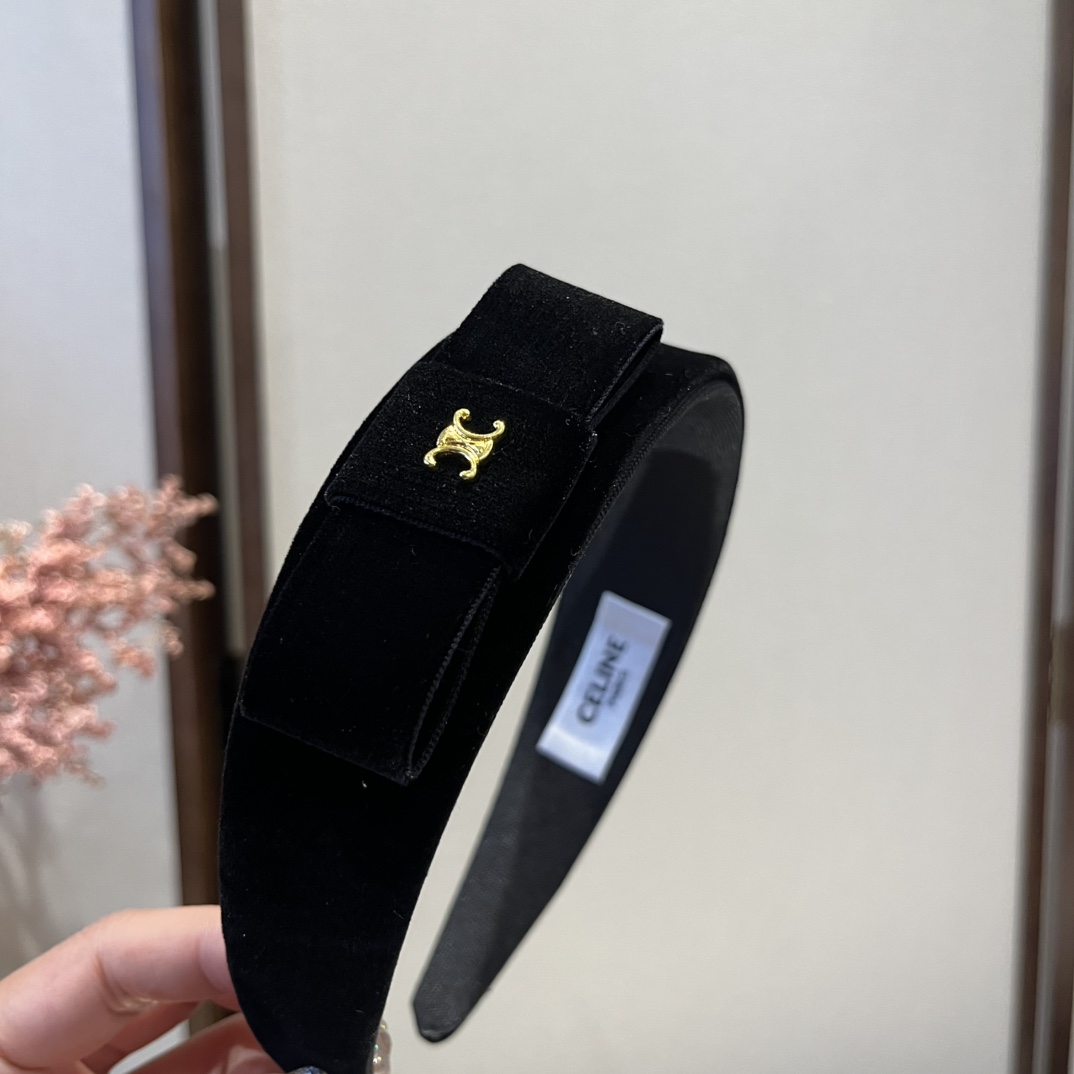 🆕


Celine赛琳发箍 官方款