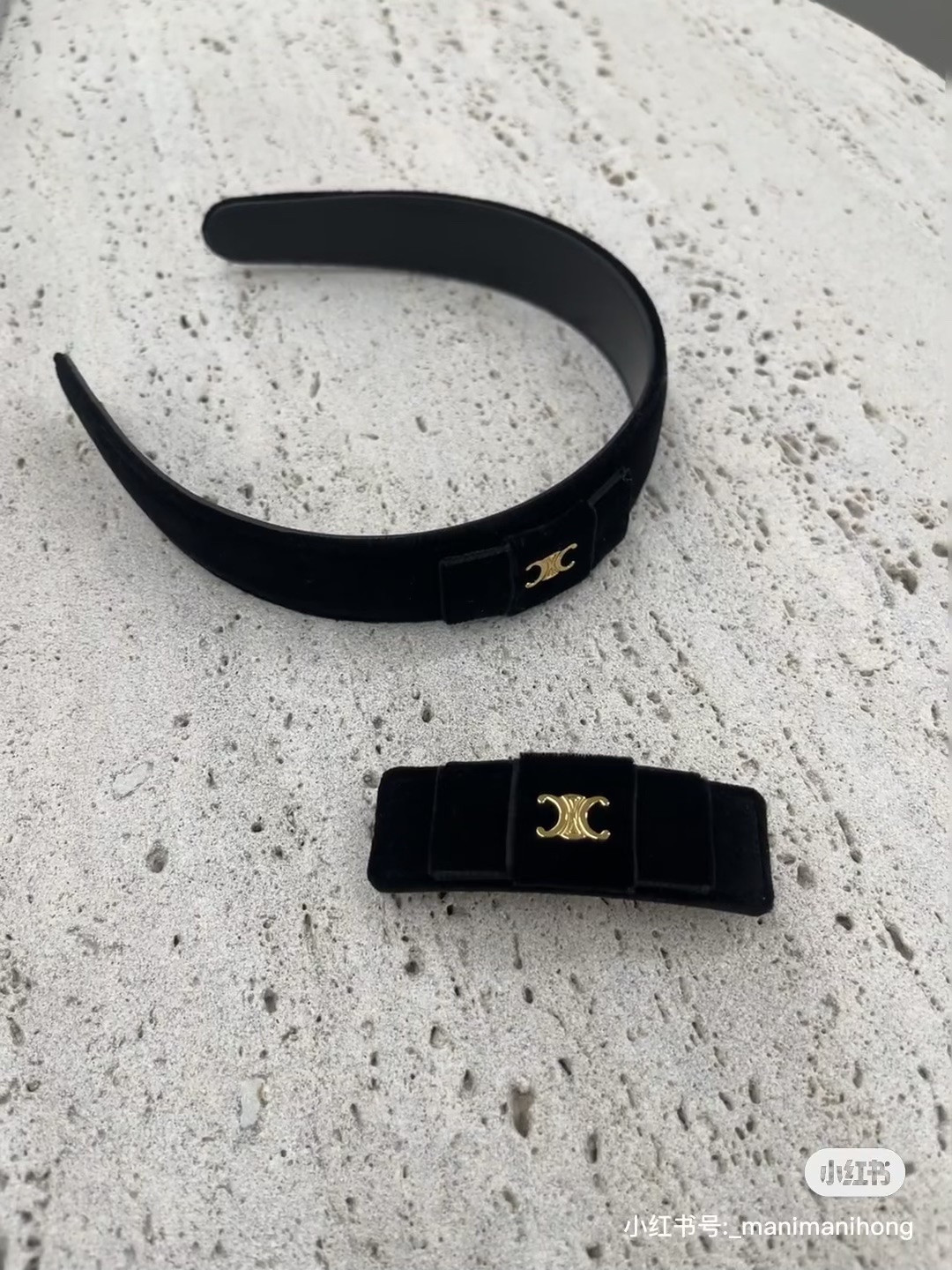 🆕


Celine赛琳发夹 官方款