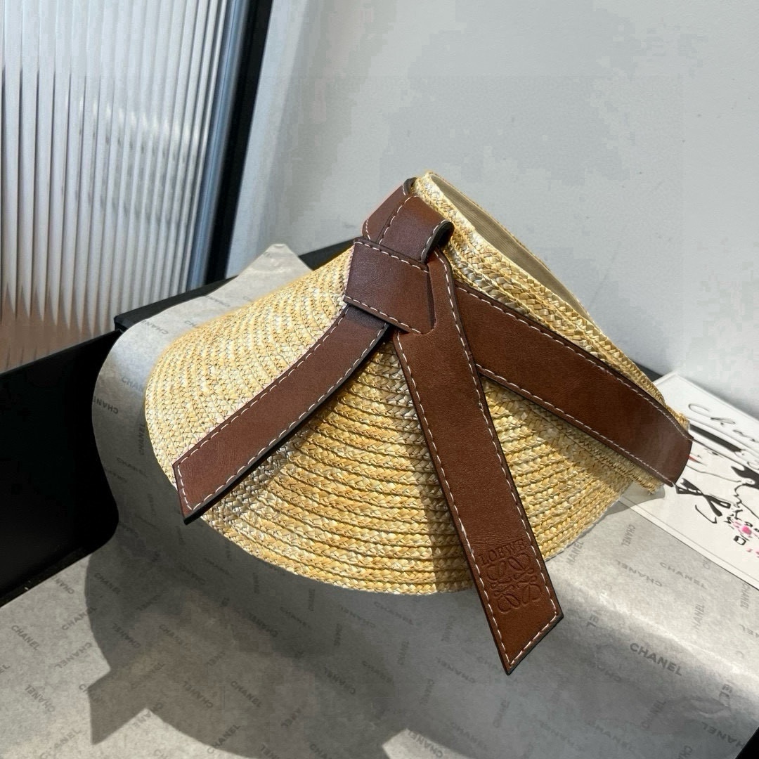 🆕
LOEVE罗意威空顶鸭舌帽，麦秆草帽，原单品质，做工极致，高档奢华，非常透气、可调节，