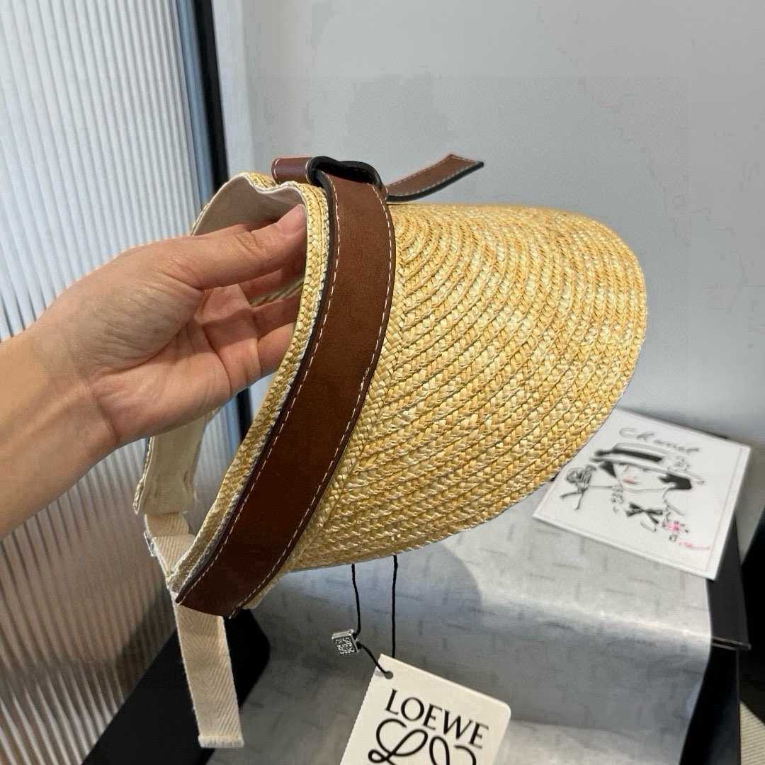 🆕
LOEVE罗意威空顶鸭舌帽，麦秆草帽，原单品质，做工极致，高档奢华，非常透气、可调节，