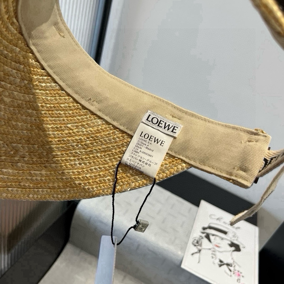 🆕
LOEVE罗意威空顶鸭舌帽，麦秆草帽，原单品质，做工极致，高档奢华，非常透气、可调节，