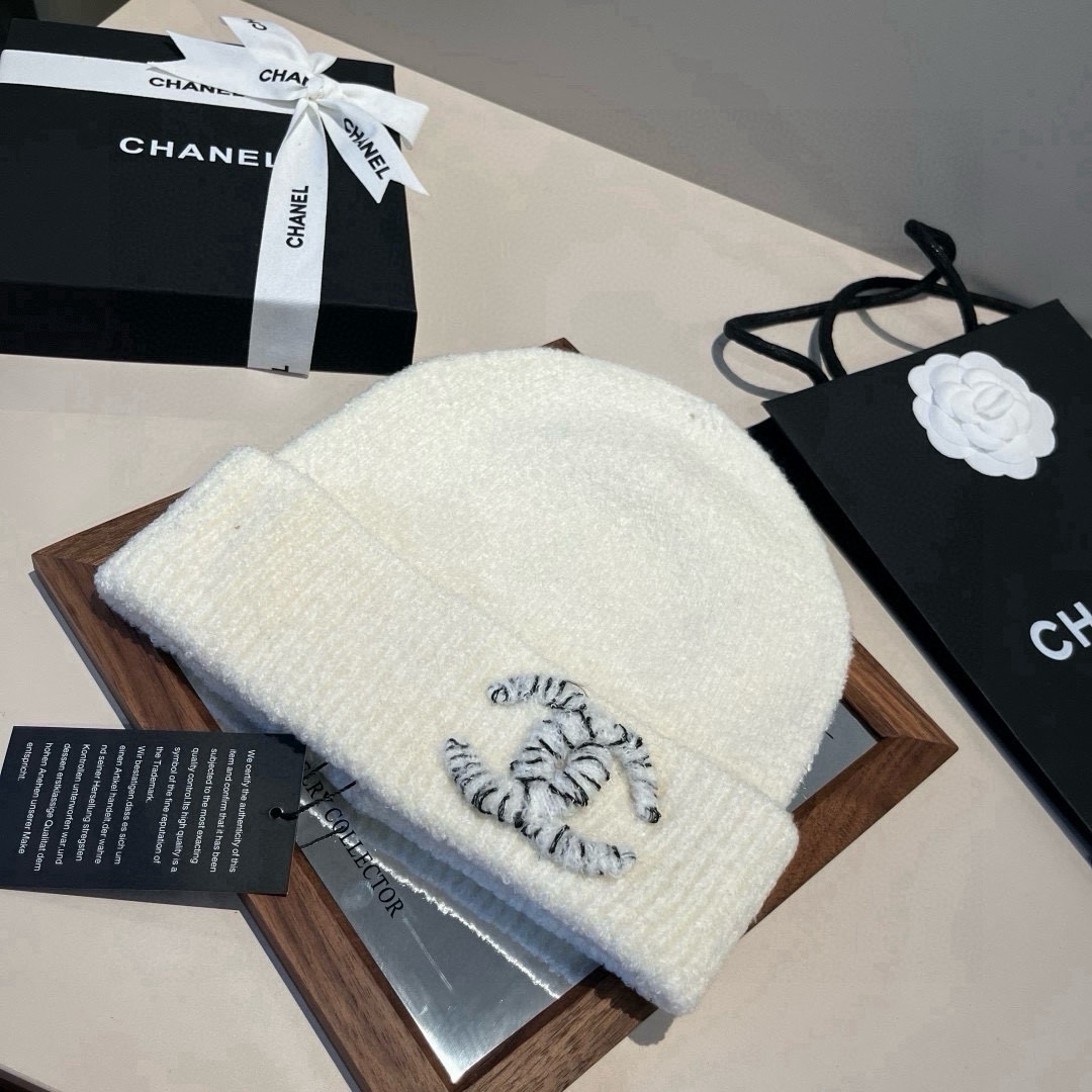 🆕

Chanel香奈儿针织毛线帽