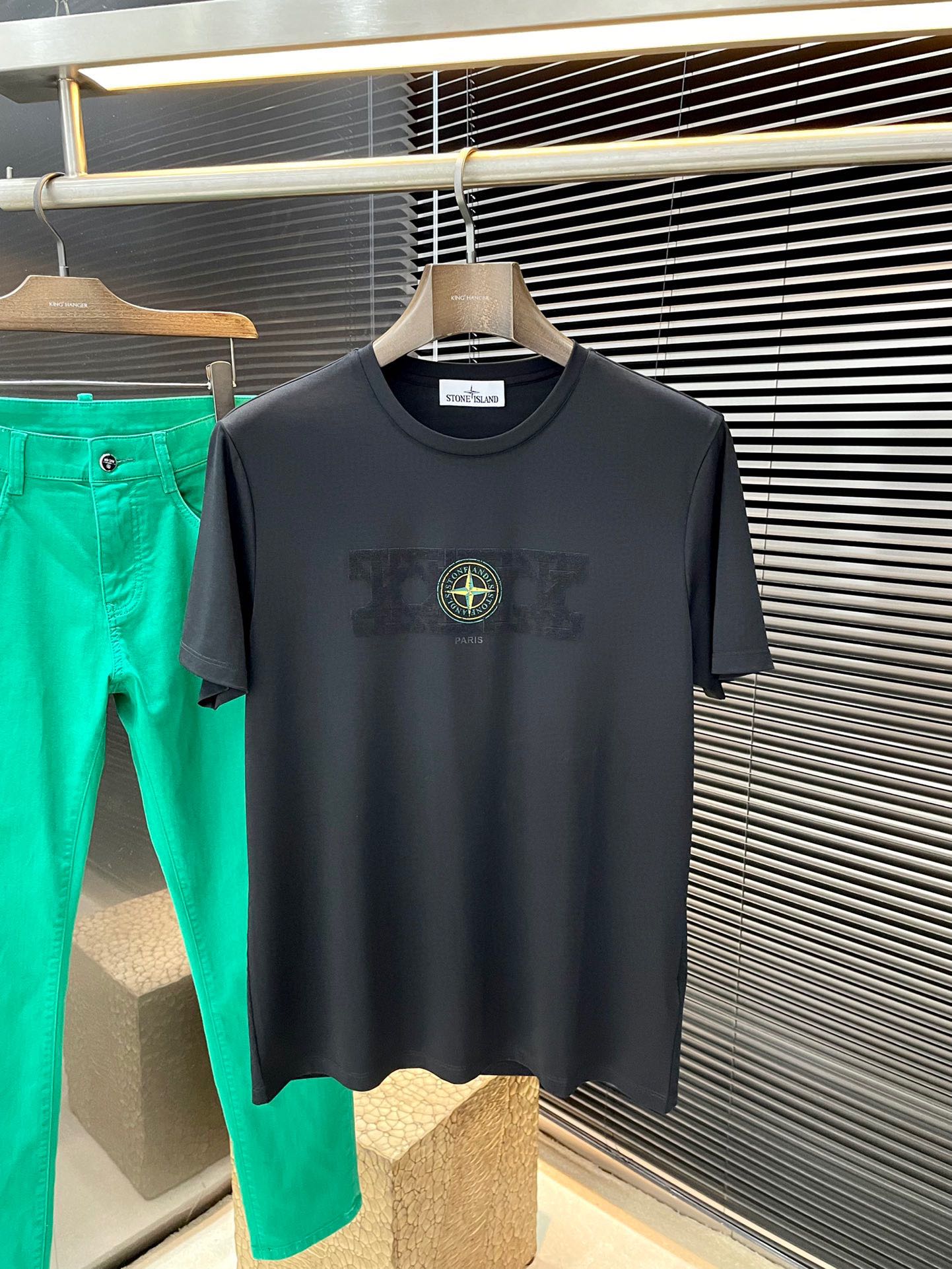 NO:511553,P STONE ISLAN (Stone Island) series VIP high-end customization, new short-sleeved styles in spring and summer, versatile styles, anyone can easily control the fabric, fully customized, high-quality first-class imported Korean viscose fabric, the fabric feels soft, the upper body is comfortable and soft. The simple style is very classy, ​​simple and unique, the style is very exquisite, the cut is very exquisite, and it will highlight the exquisiteness of business men!  Size M-3XL, T-shirt,alexander wang19860909P  STONE ISLAN（石头岛）系列 VIP高级定制 春夏季新款短袖 百搭款式 任何人都可以轻松驾驭 面料全订制 高定一等品韩国进口粘纤面料 面料手感柔软,上身舒适柔软 简约的款式非常显档次,简约个性时尚,版型剪裁非常精致,显气场,又会凸显商务男士的精致！尺码 M-3XL,,T-shirt,alexander wang,Men's clothing