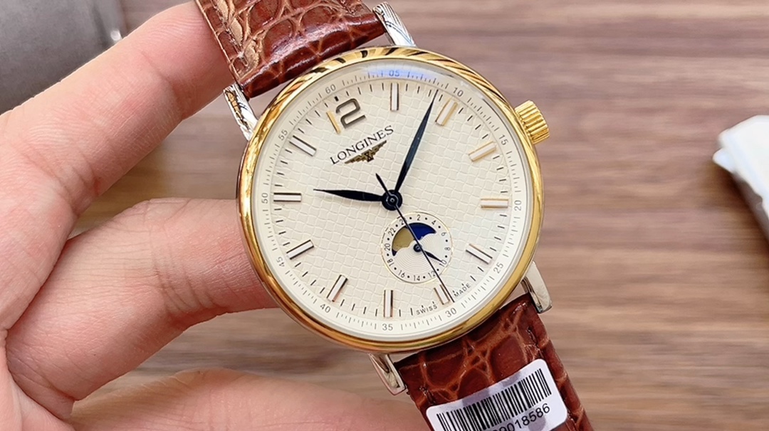Longines Herenhorloge met Bruine Lederen Band en Moon Phase Functie
