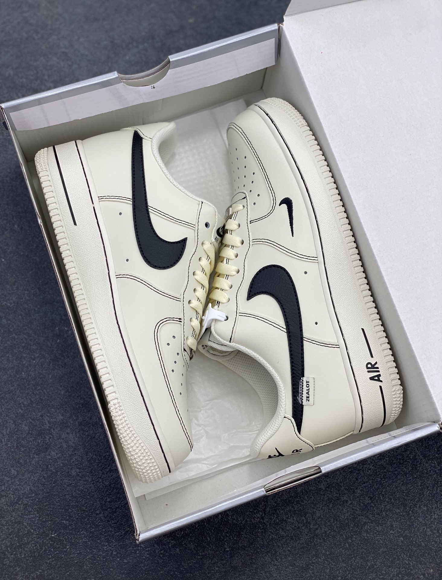 图片[9]-Nike Air Force 1 Low’07 做旧黑勾 空军一号低帮休闲板鞋 定制皮料 原厂3D打印 定制鞋盒 原楦原纸板 纯正空军版型 内置全掌气垫 货号：ZH0316-093 尺码：36 36.5 37.5 38 38.5 39 40 40.5 41 42 42.5 43 44 44.5 45-选品中心