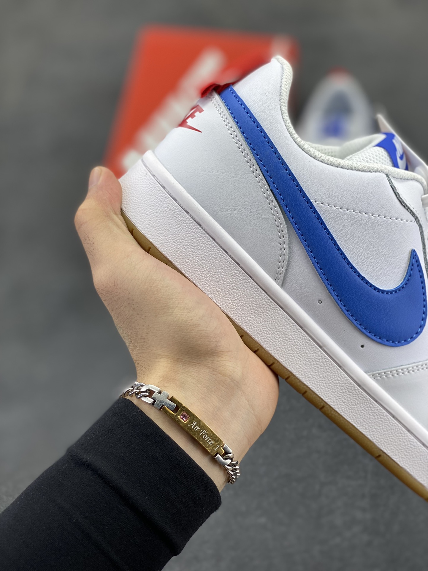 图片[6]-福利特价 Nike Court Borough 低帮百搭透气休闲运动板鞋男女鞋 经典耐用的设计，兼顾舒适脚感和出众风范，演绎匠心之作。结构性的支撑贴合感结合复古篮球设计，塑就场外全明星风范。 货号：BQ5448-109 尺码：36 36.5 37.5 38 38.5 39 40 40.5 4142 42.5 43 44 44.5 45-选品中心