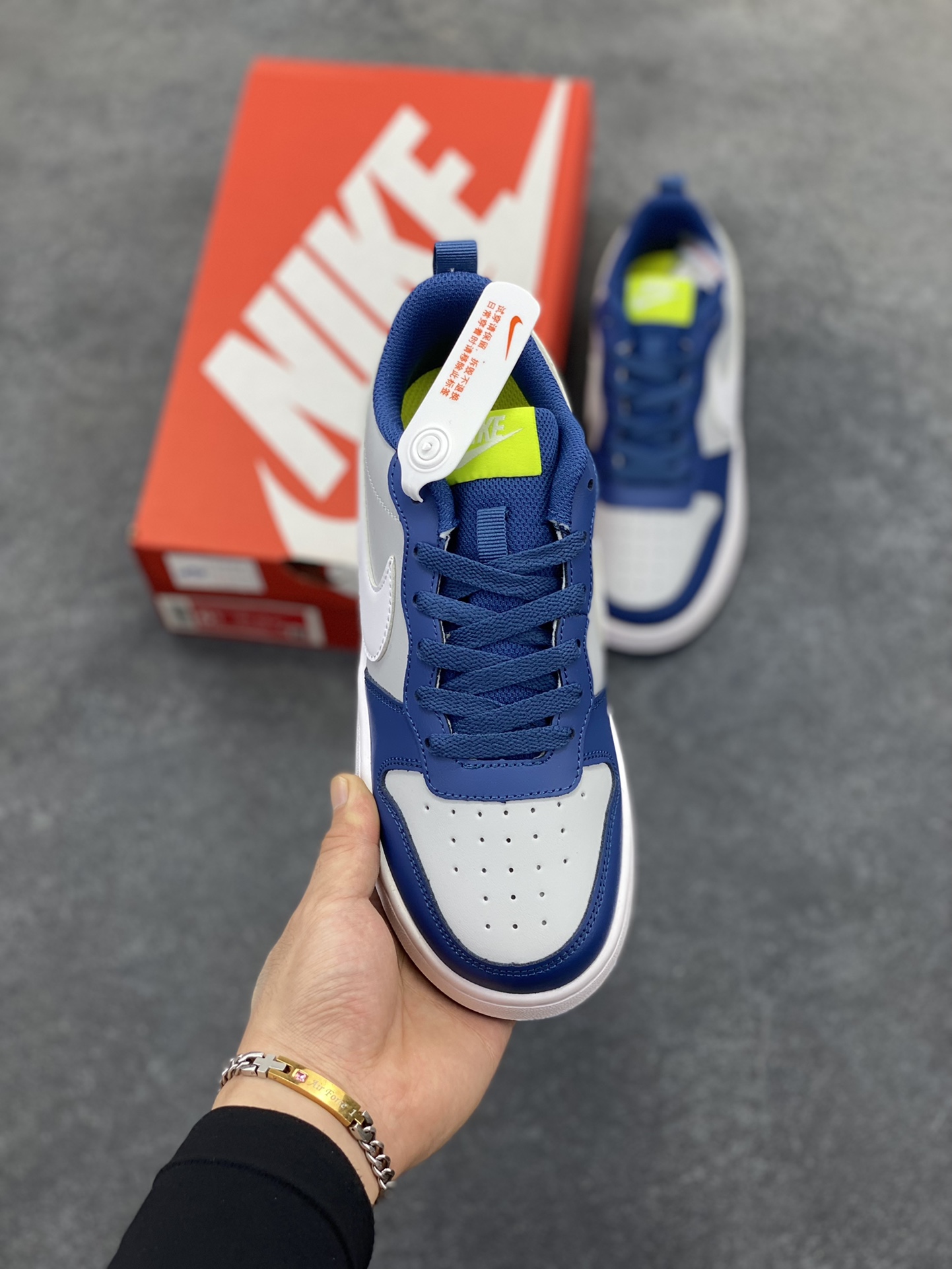 图片[2]-福利特价 Nike Court Borough 低帮百搭透气休闲运动板鞋男女鞋 经典耐用的设计，兼顾舒适脚感和出众风范，演绎匠心之作。结构性的支撑贴合感结合复古篮球设计，塑就场外全明星风范。 货号：BQ5448-016 尺码：36 36.5 37.5 38 38.5 39 40 40.5 4142 42.5 43 44 44.5 45-选品中心