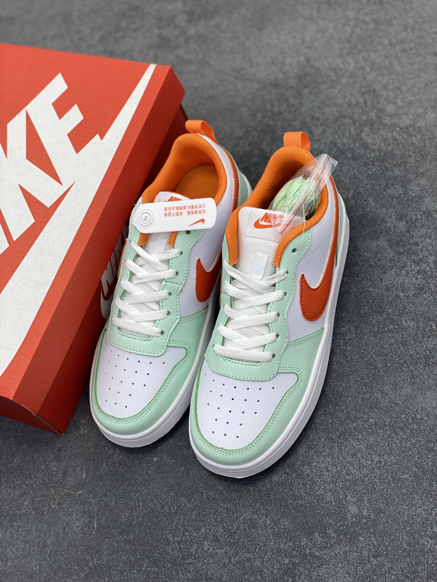 图片[8]-福利特价 Nike Court Borough 低帮百搭透气休闲运动板鞋男女鞋 经典耐用的设计，兼顾舒适脚感和出众风范，演绎匠心之作。结构性的支撑贴合感结合复古篮球设计，塑就场外全明星风范。 货号：FN3687-181 尺码：36 36.5 37.5 38 38.5 39 40 40.5 4142 42.5 43 44 44.5 45-选品中心