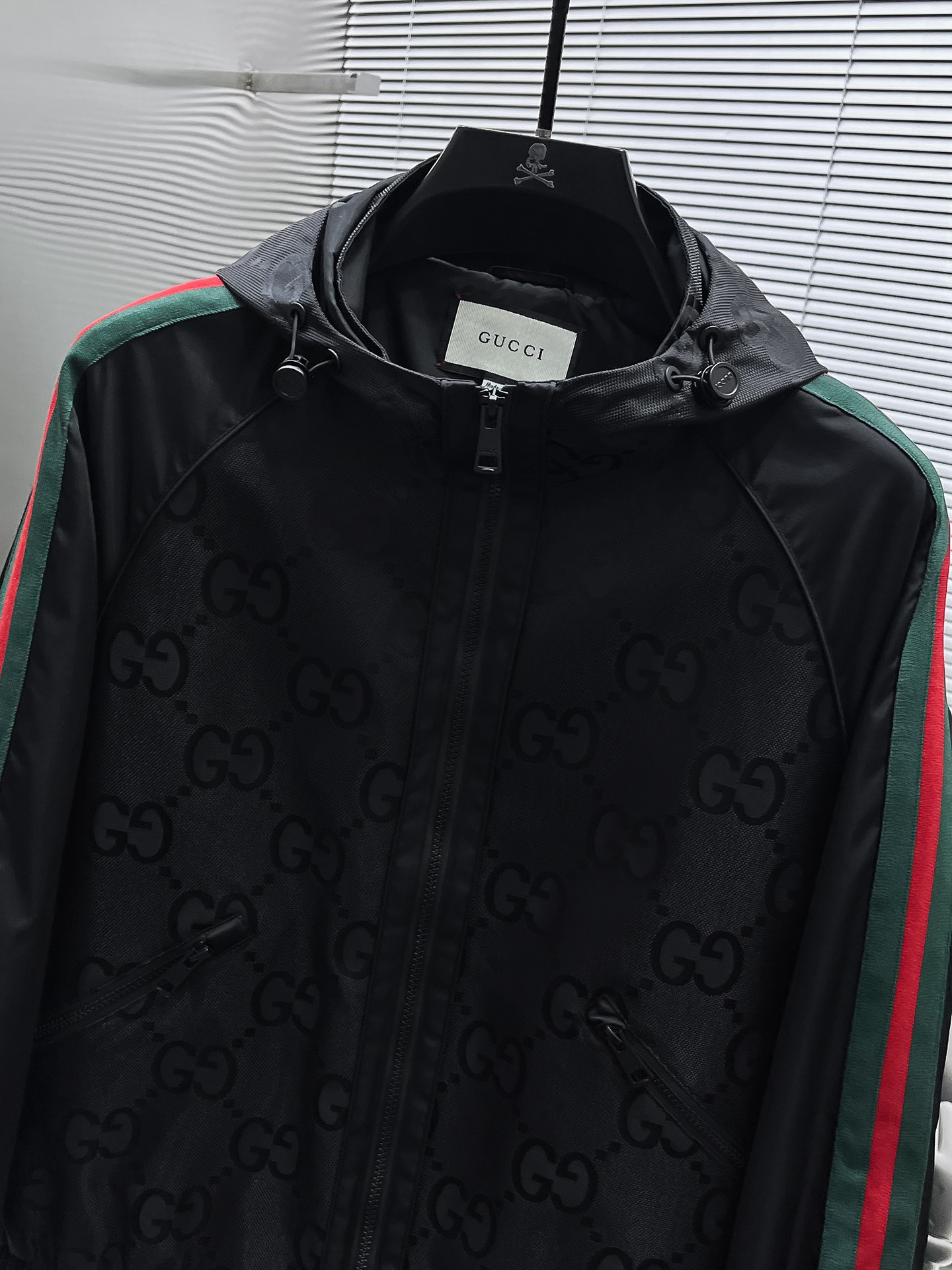 Gucci 古奇 GUCCI 2026新款 连帽 夹克 外套 高端版本 定制面料 透气舒适度高