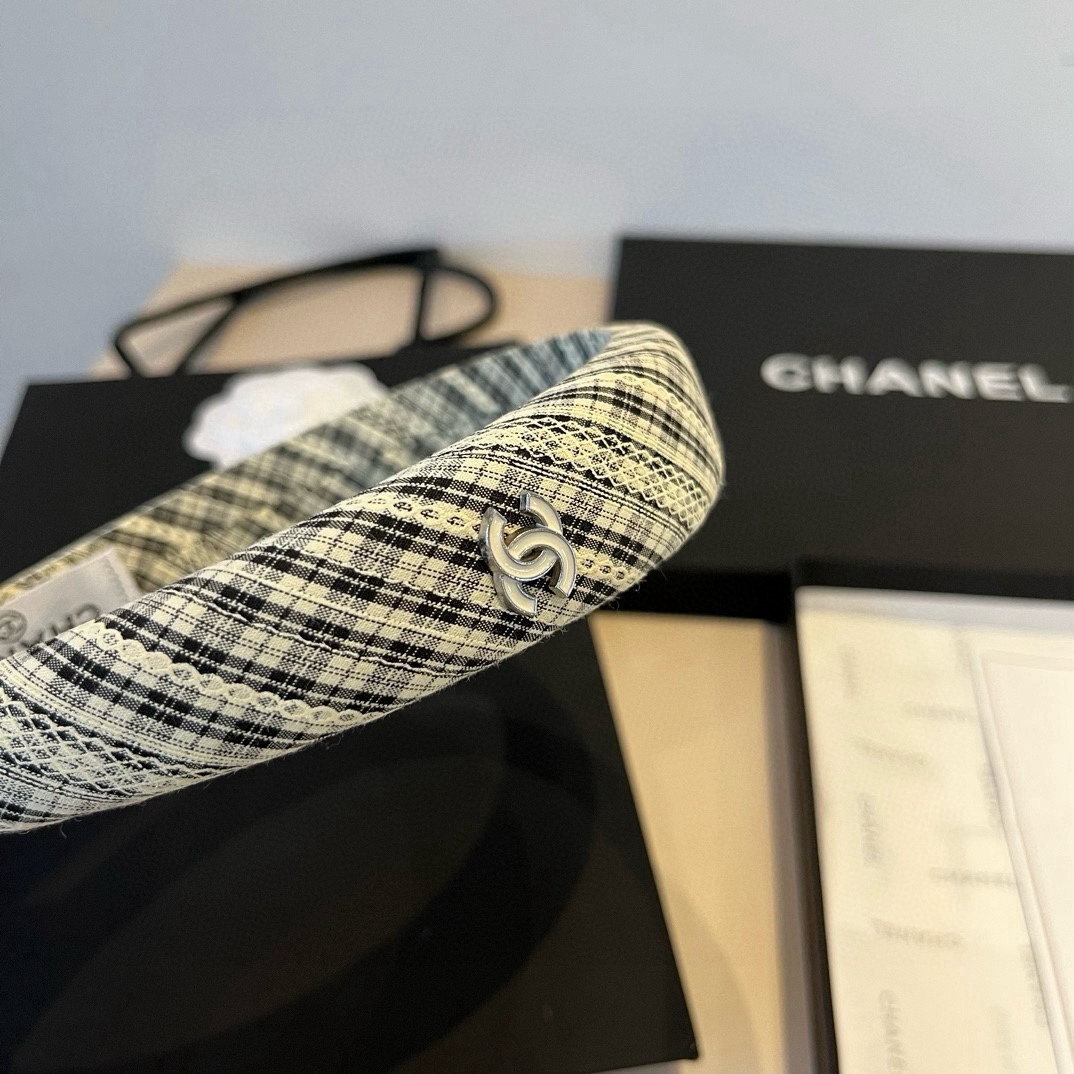 🆕

Chanel香奈儿结发箍