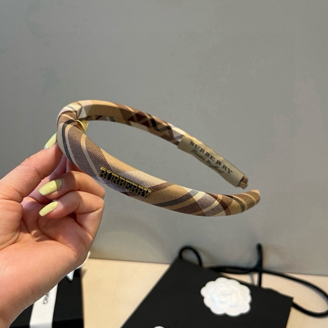 🆕

Burberry巴宝莉新款发箍