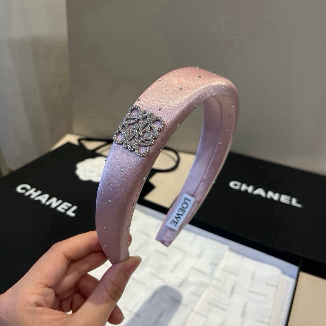 🆕

LOEWE罗意威发箍