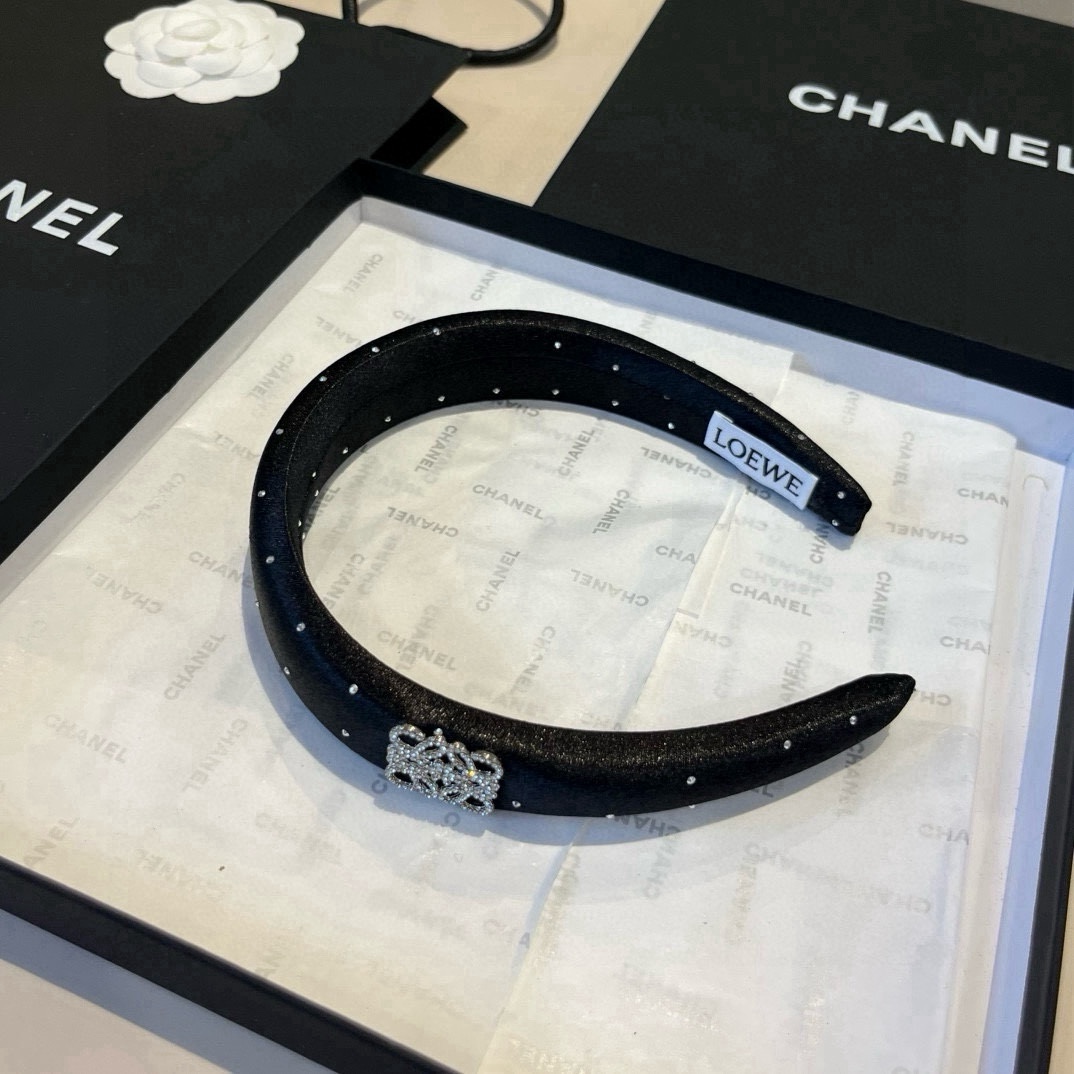 🆕

LOEWE罗意威发箍